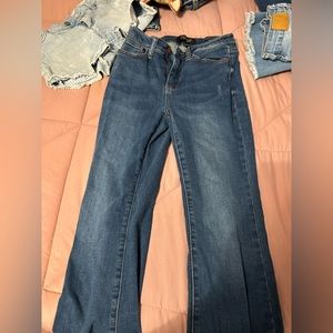 Judy blue Los Angeles flare fit jeans